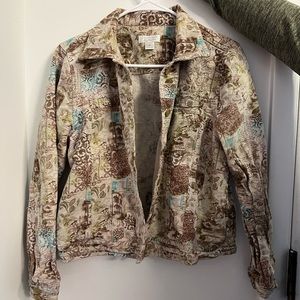 Vintage button up jacket with floral printing.